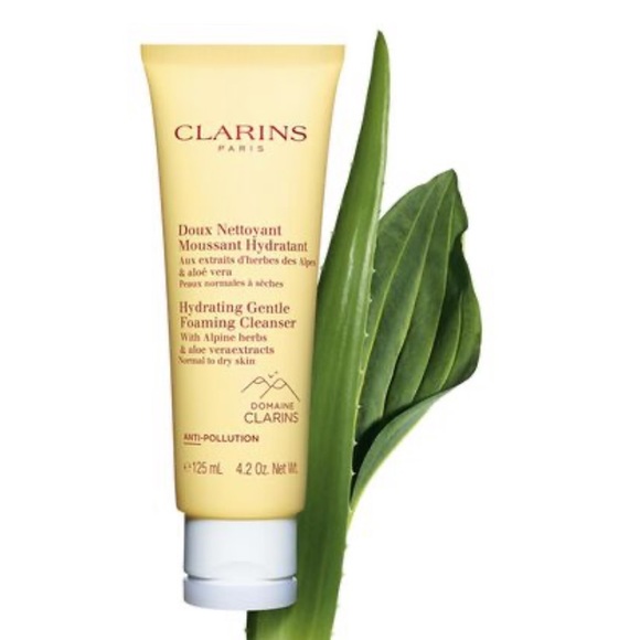 New & Sealed Hydrating Gentle Foaming Cleanser